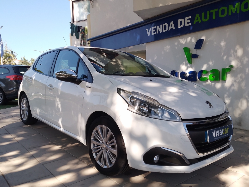 Peugeot 208 1.2 Pure Tech Style